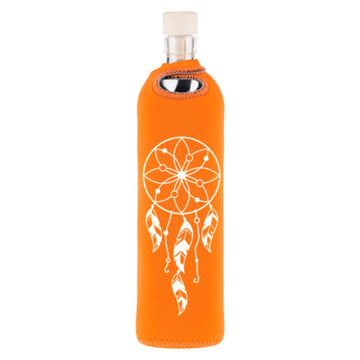 wiederverwendbare flaska glasflasche mit oranger neopren schutzhülle und traumfanger design